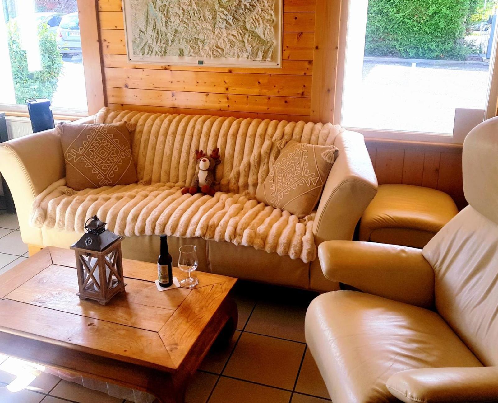 Fasthotel Annecy Luaran gambar